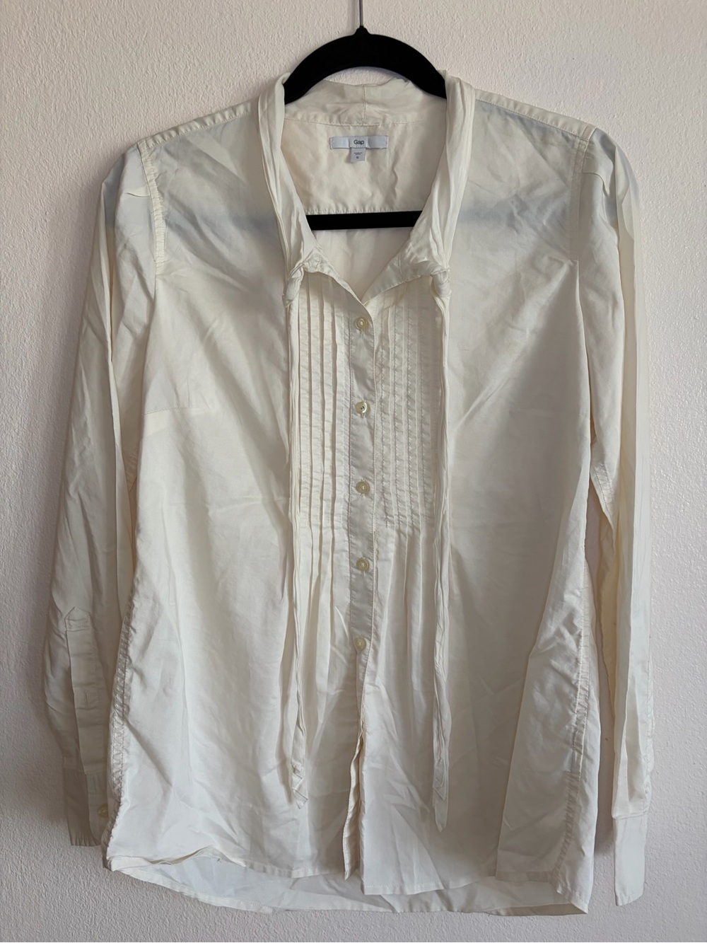 GAP Cream Pleated Long Sleeve Shirt - S